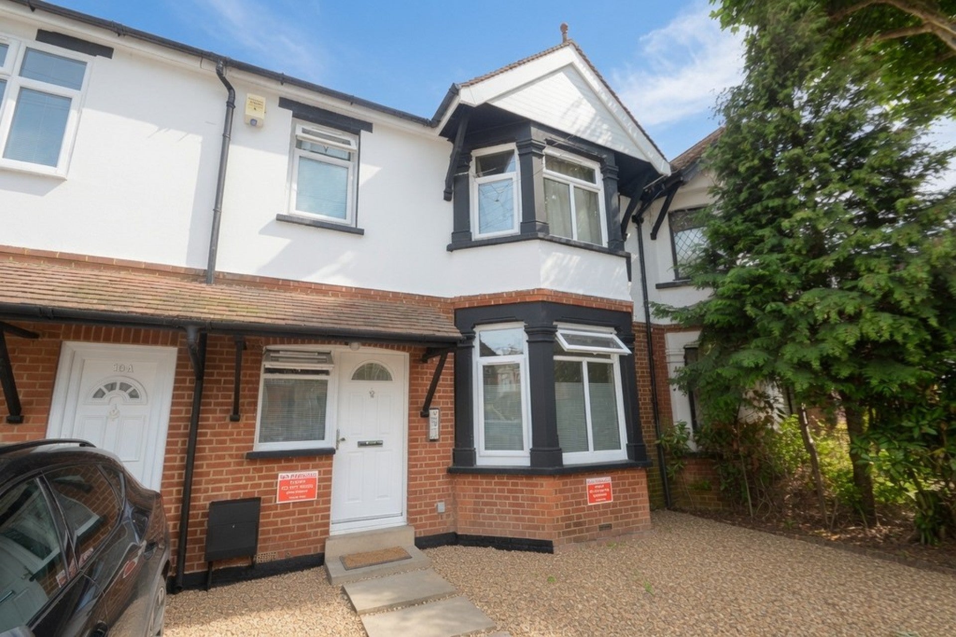 Flat Sidney Road in Borough of Spelthorne