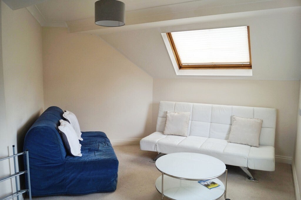 Flat Oriel Drive in Glastonbury