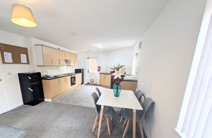 Room Langton Close in Sunderland