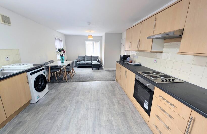 Room Langton Close in Sunderland
