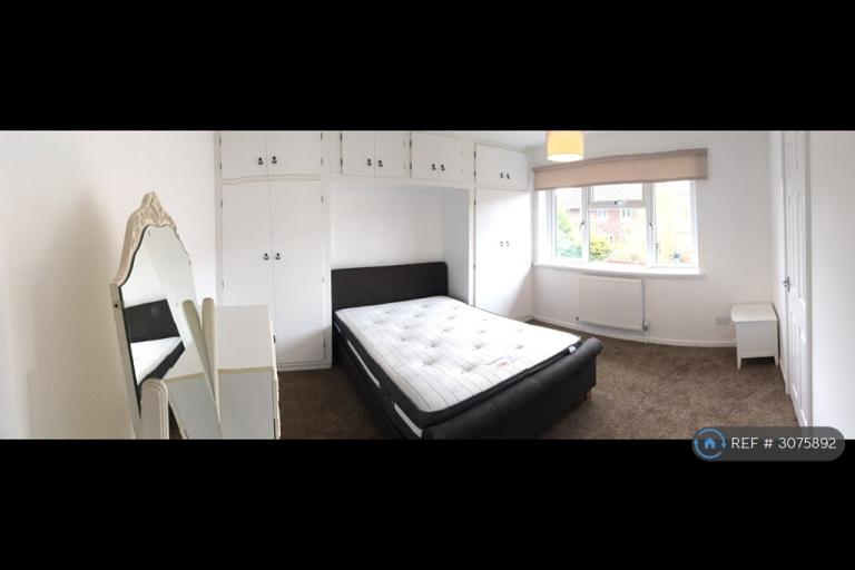 Room Elgin Close in Dudley