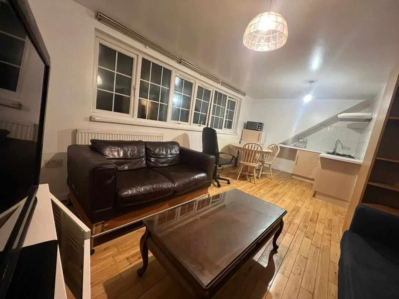 Flat Chelmsford Square in Greater London