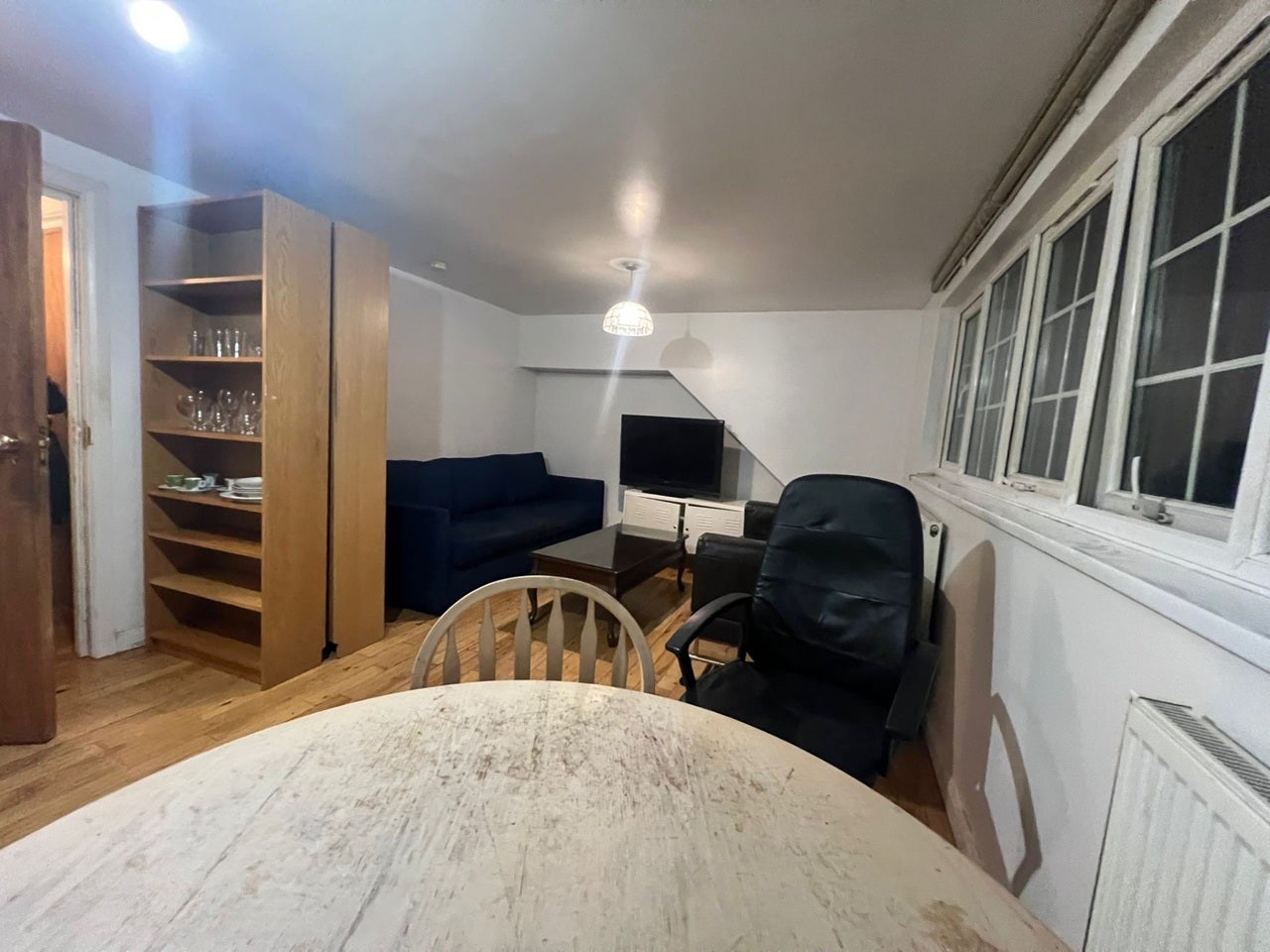 Flat Chelmsford Square in Greater London