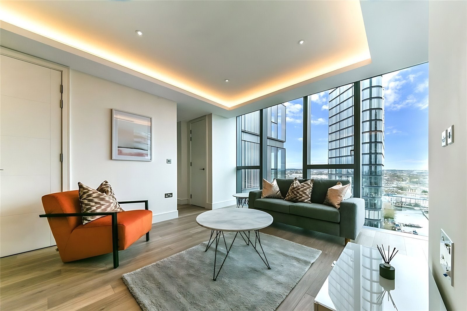 Flat Macclesfield Road in Greater London