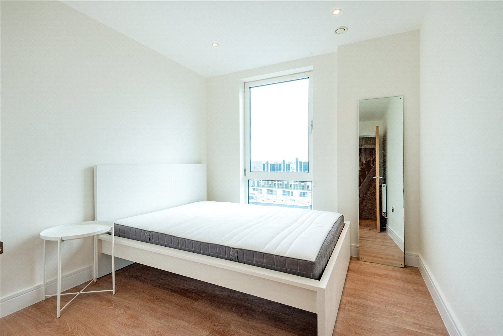 Flat Cassilis Road in Greater London