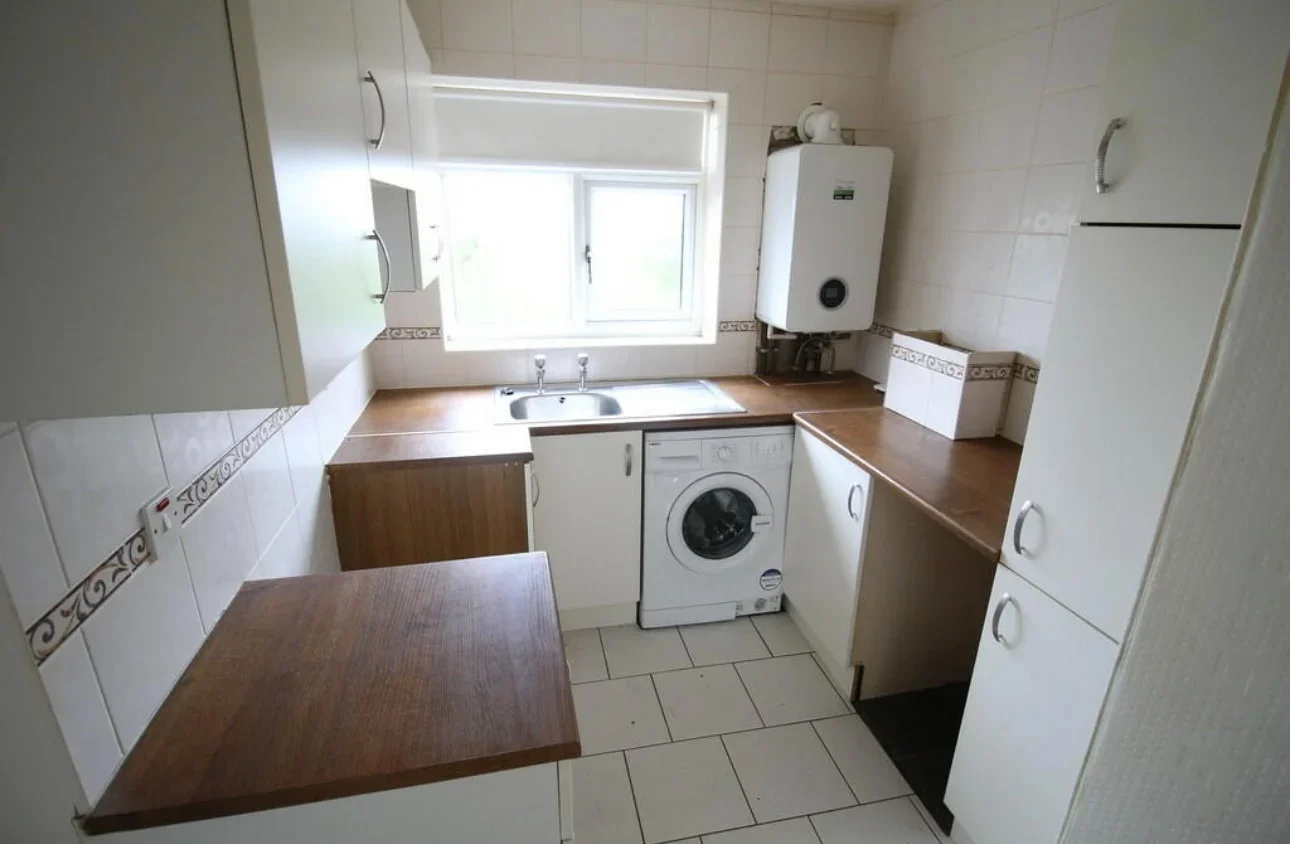 Flat Carmont Court in Blackpool