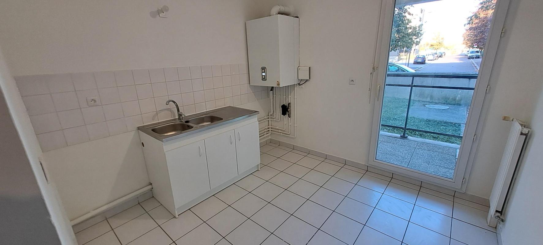 Flat Rue de Tambour in Reims