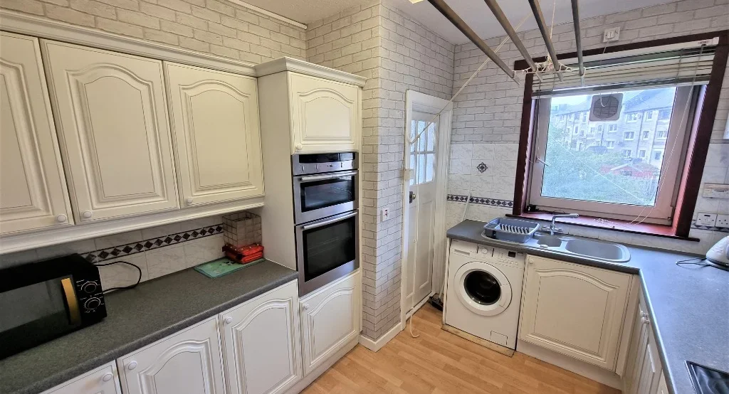 Flat Willowbank Road in Aberdeen City