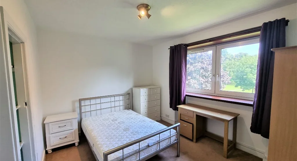 Flat Willowbank Road in Aberdeen City