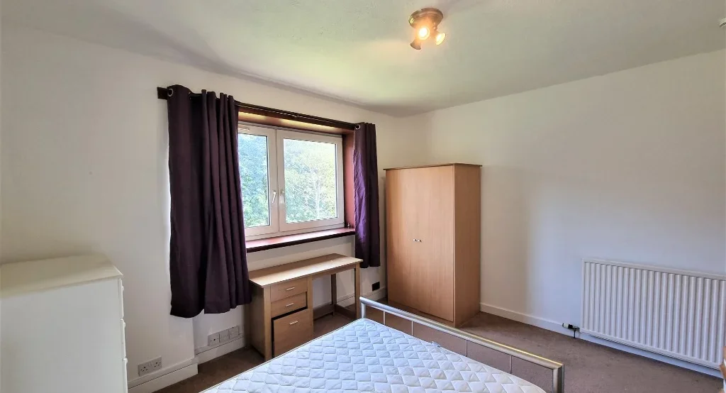 Flat Willowbank Road in Aberdeen City