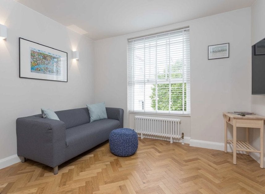 Flat Prince's Square in City of Westminster