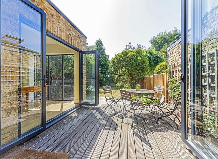 House Orchard Road in Greater London