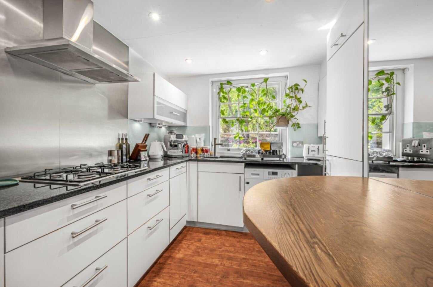 Flat Canonbury Square in Greater London