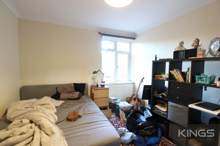 Flat Blenheim Gardens in Southampton