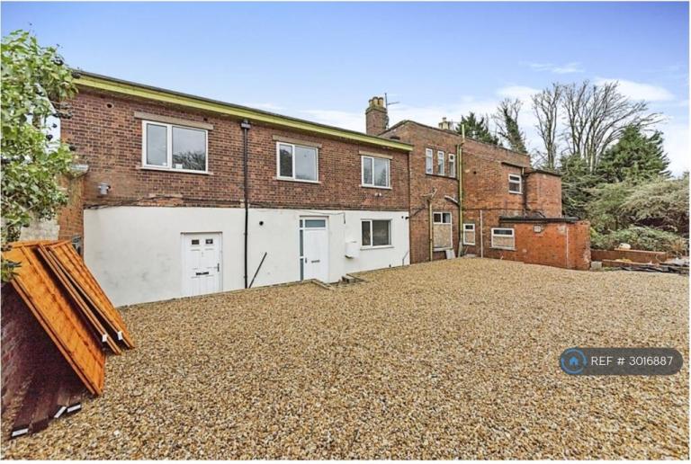 Flat Barrowby Road in South Kesteven