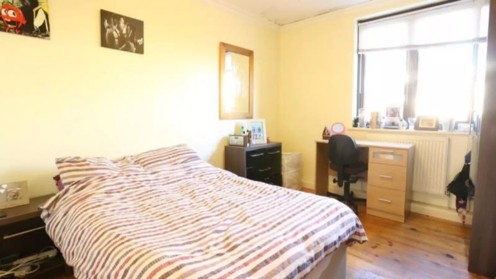 Flat Malmesbury Road in Greater London