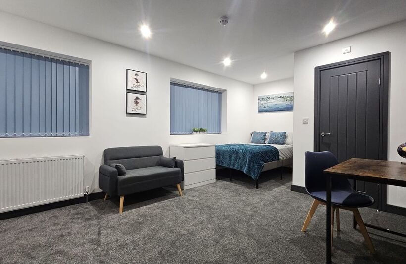 Room St Austell Road in Coventry