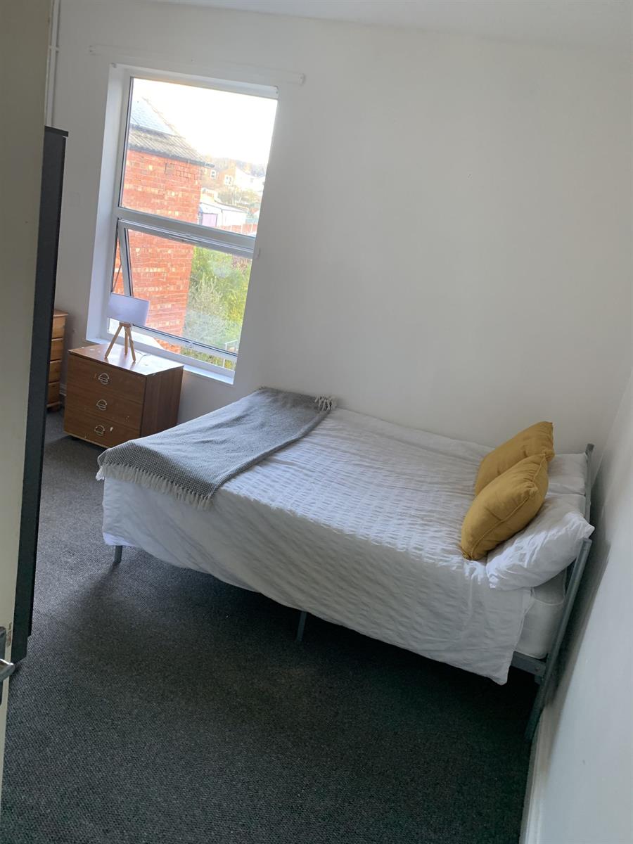 Room Harlaxton Road in South Kesteven