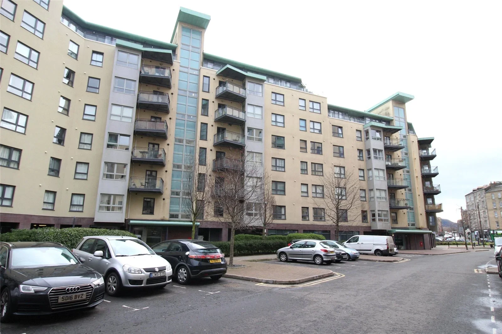 Flat Portland Gardens in City of Edinburgh