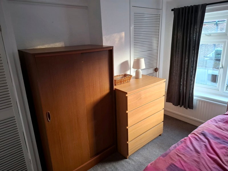 Room Weld Road in Manchester