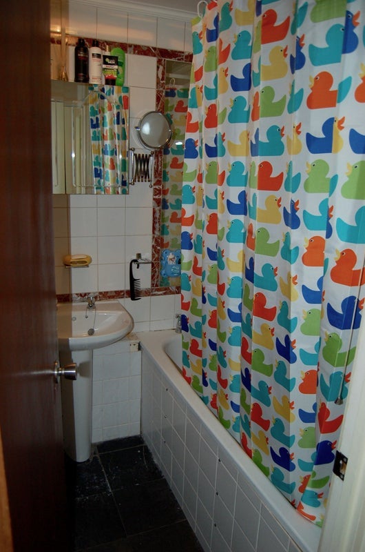 Room Strasburg Road in Greater London