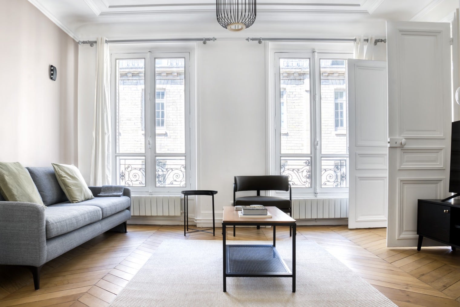 Flat Rue de Madrid in Paris