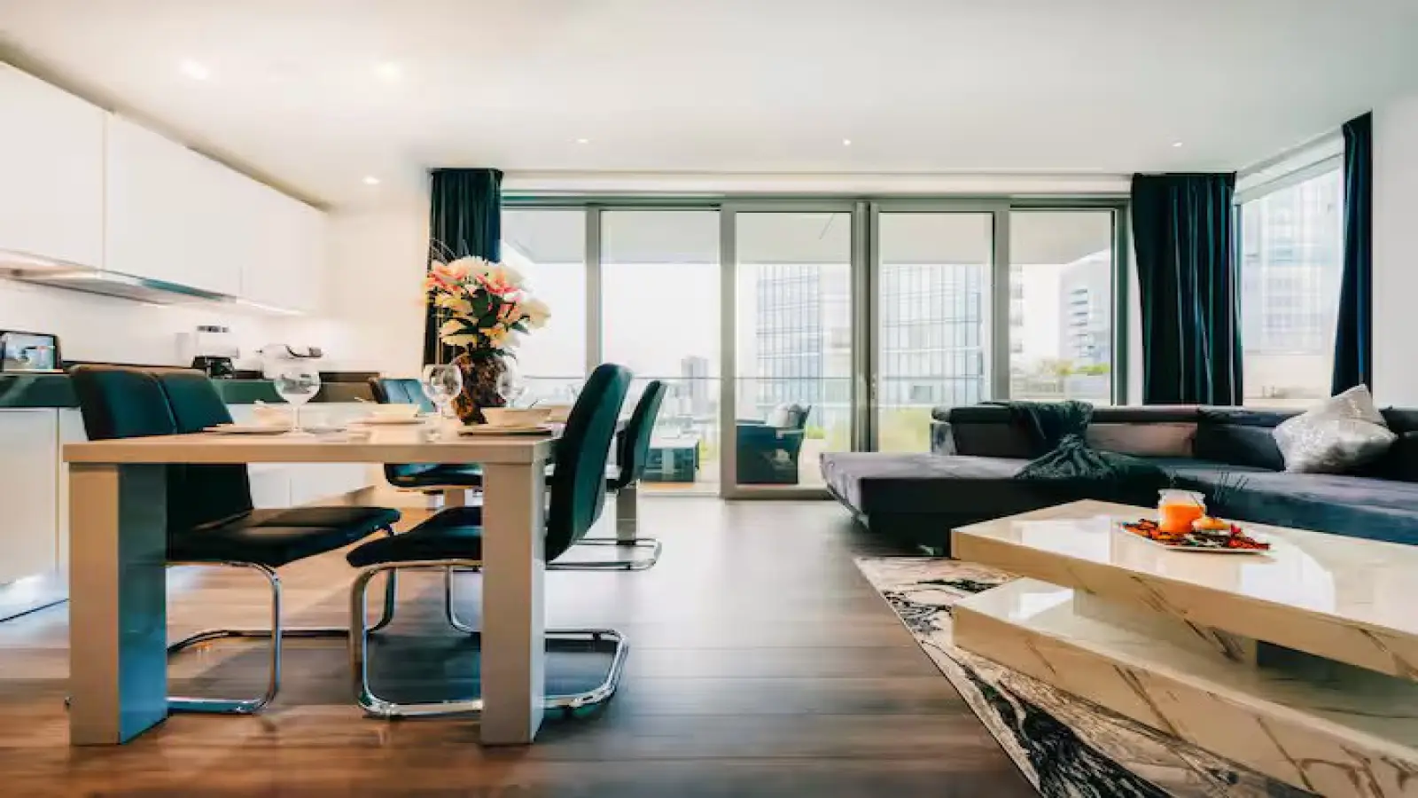 Flat Canter Way in Greater London