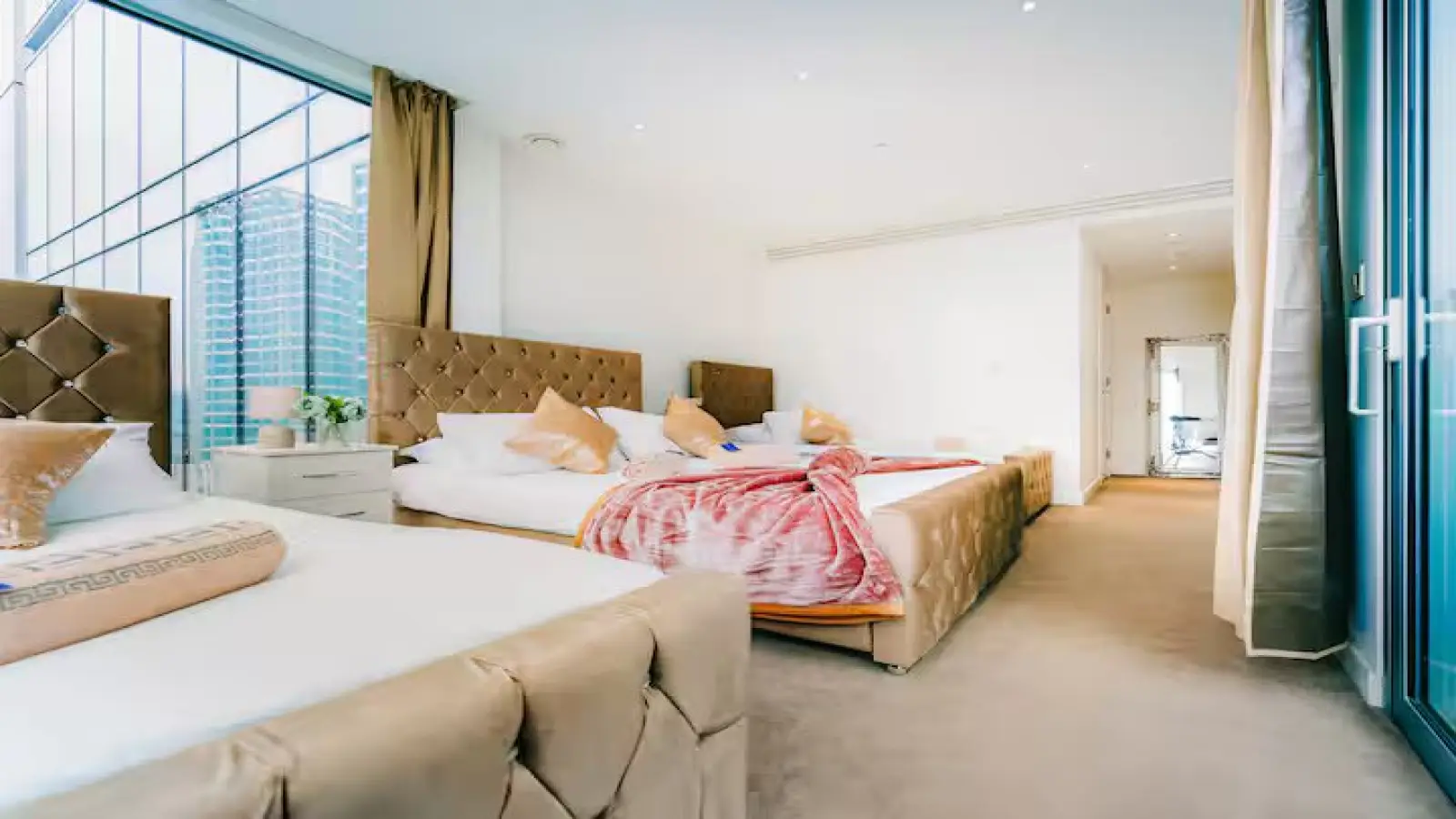 Flat Canter Way in Greater London