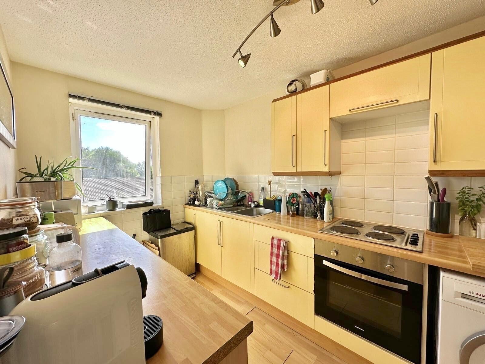 Flat Elder Close in Winchester