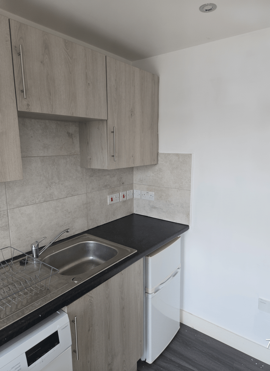 Flat Hackney Road in Greater London