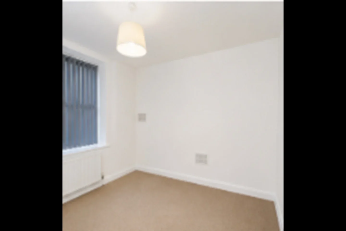 Flat Dickenson Road in Manchester