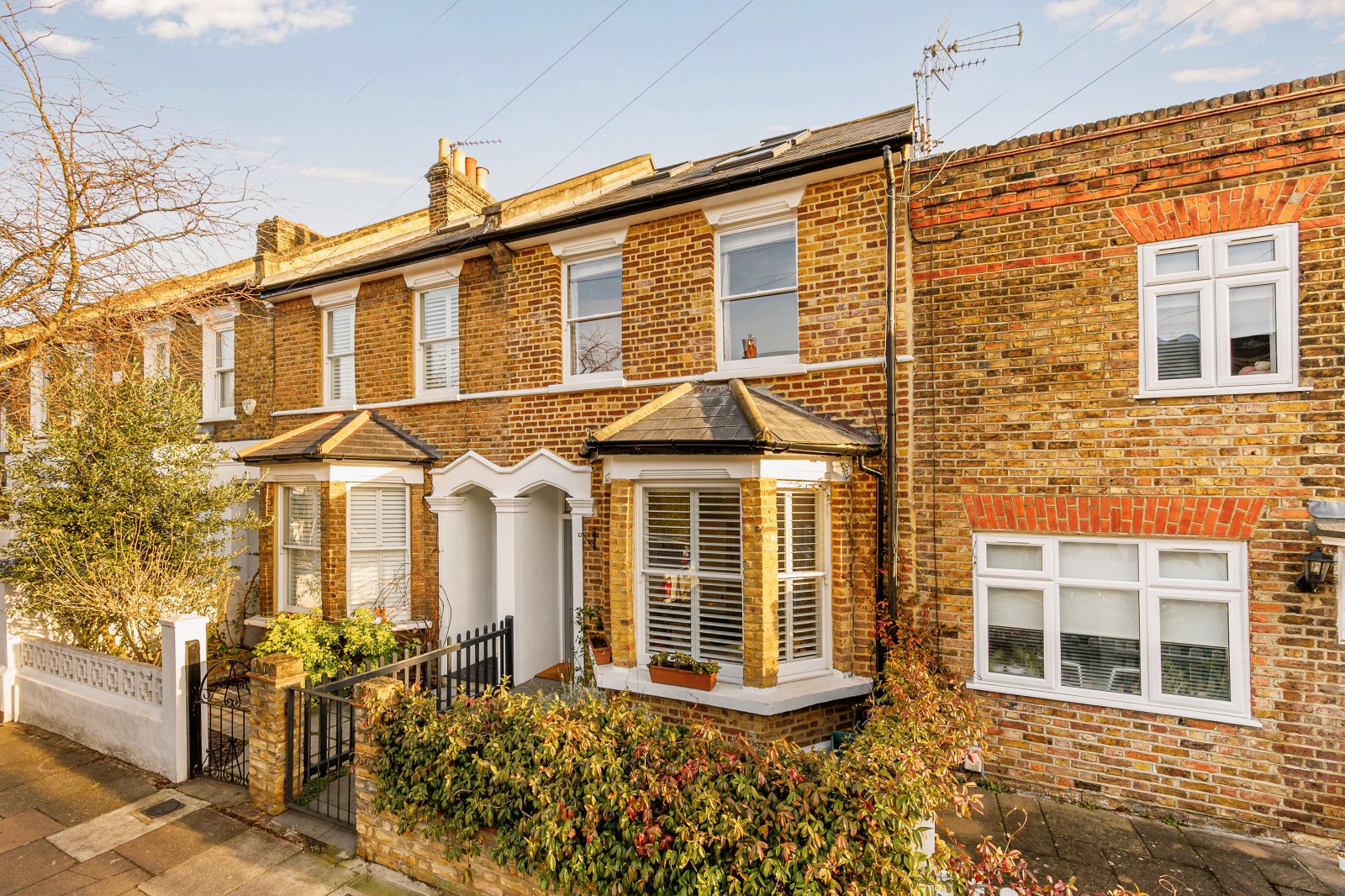 House Cunnington Street in Greater London