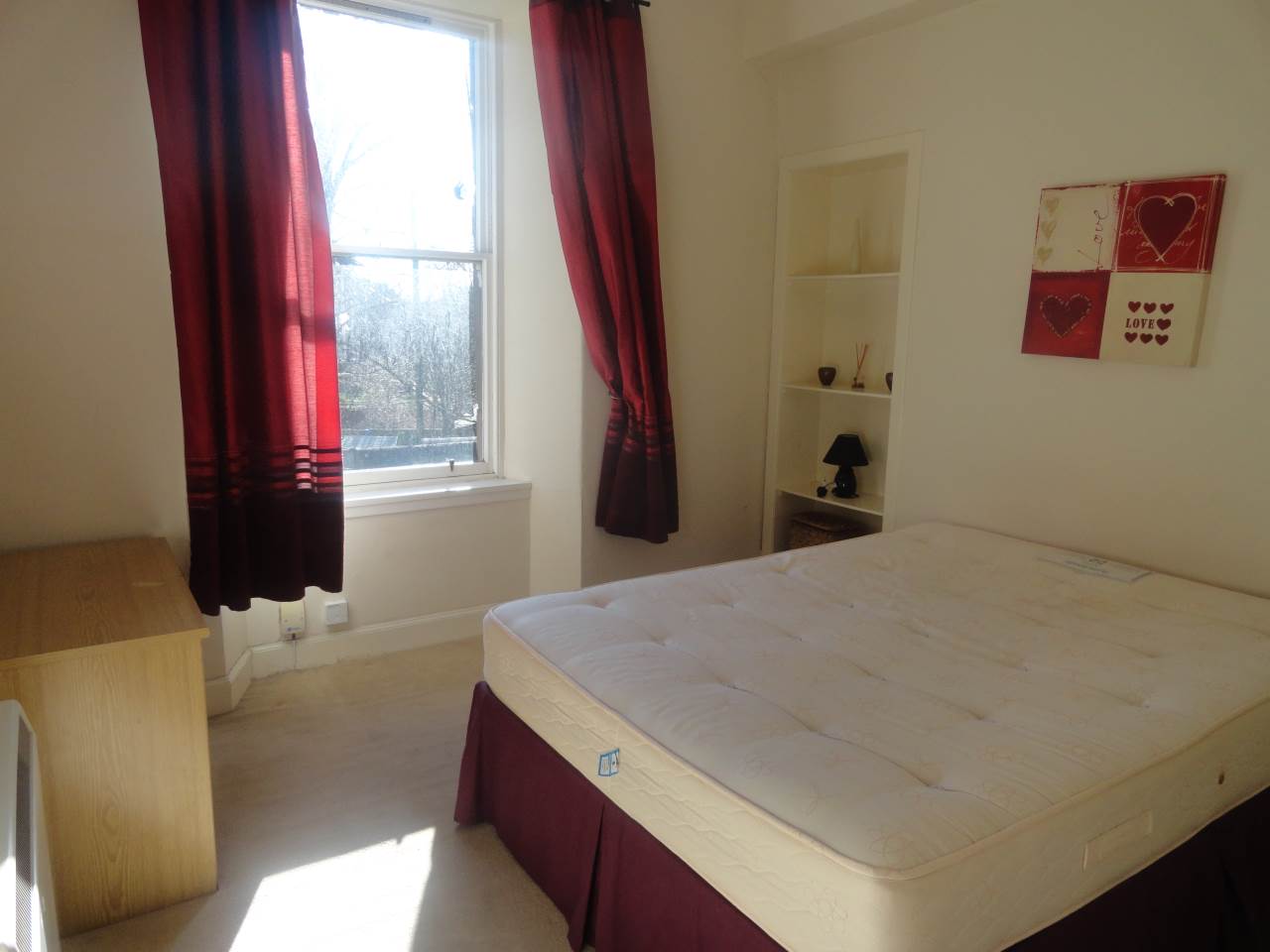 Flat Pitkerro Road in Dundee