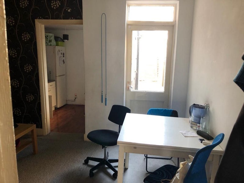 Room Exning Road in Greater London