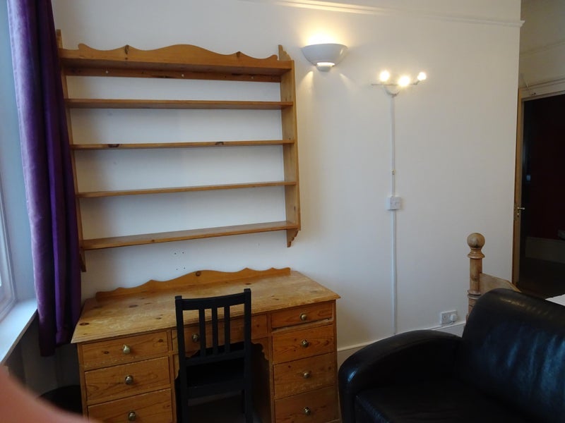 Room Orchard Square in Greater London