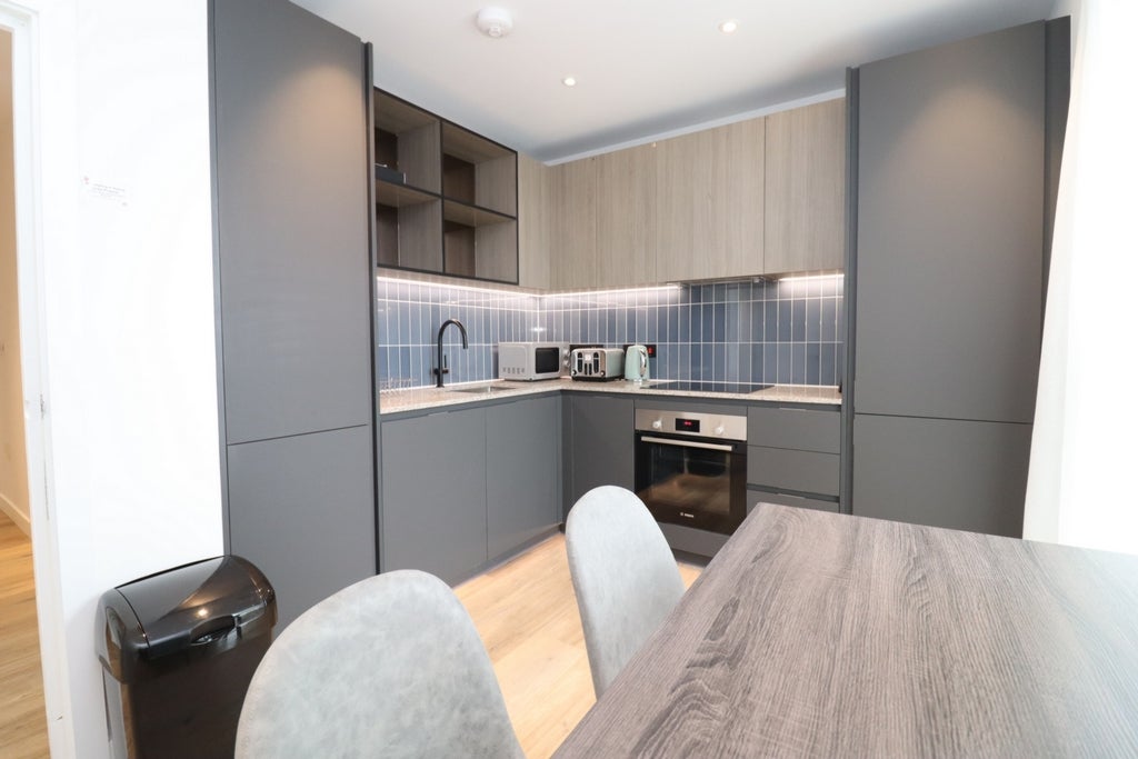 Room Globe Road in Greater London