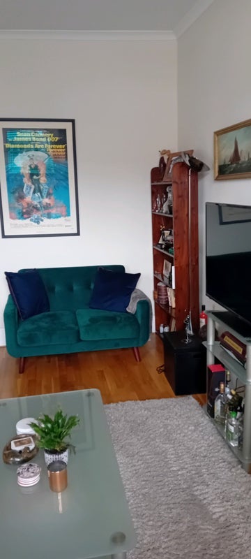 Room Dryden Close in Greater London