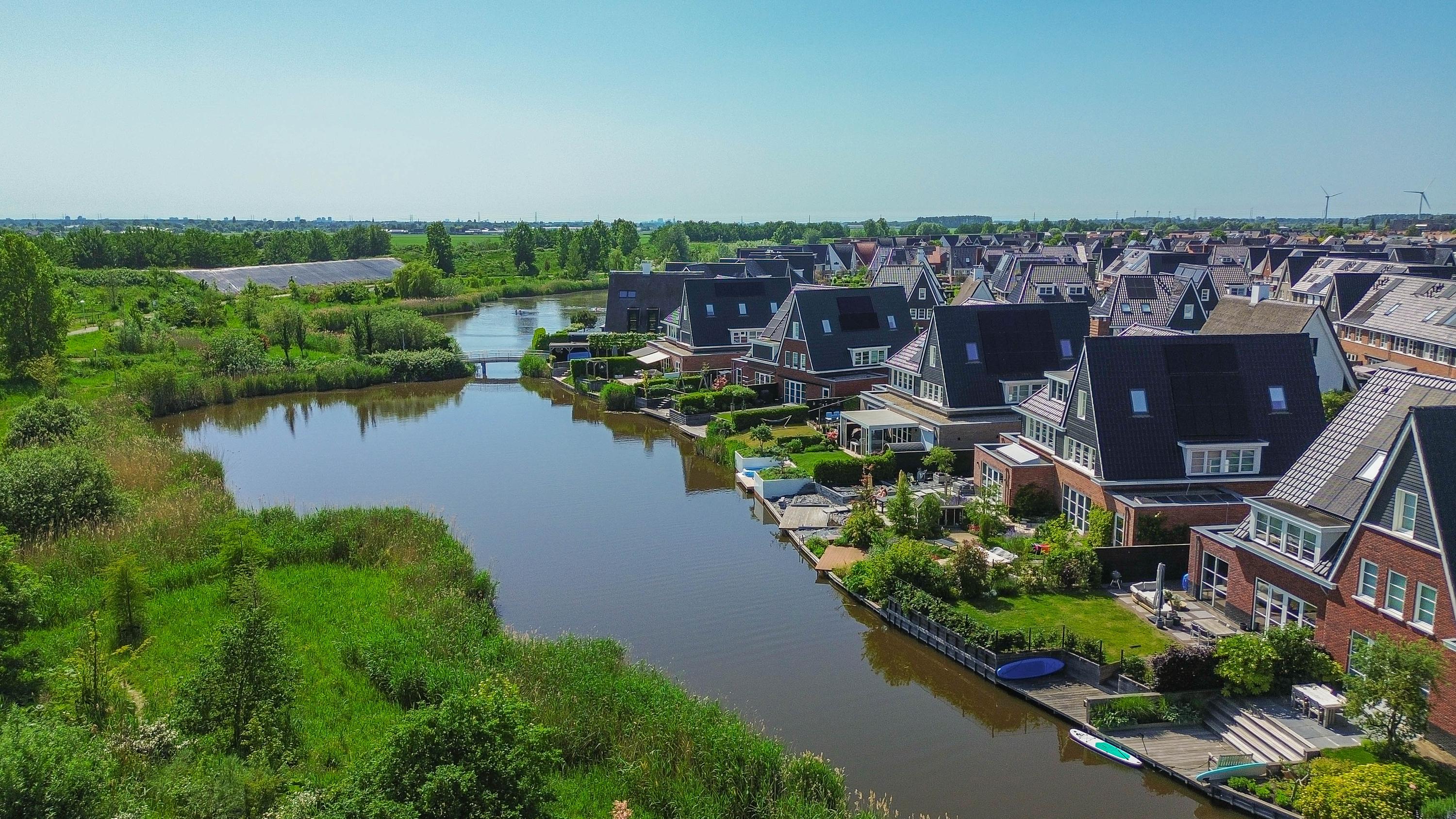 Twee-onder-één-kap te koop: Norbertijnenlaan 152, Alphen Aan Den Rijn