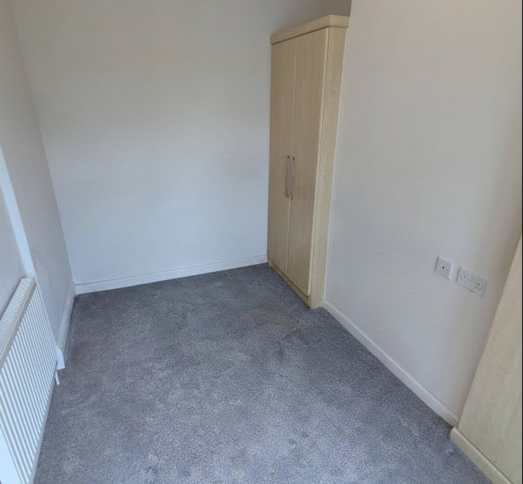 Flat Sandhurst Avenue in Borough of Fylde