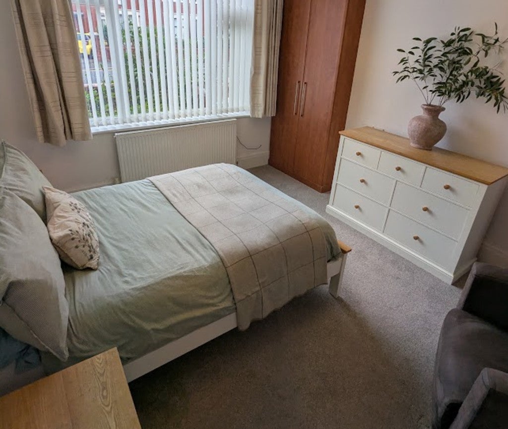 Flat Sandhurst Avenue in Borough of Fylde