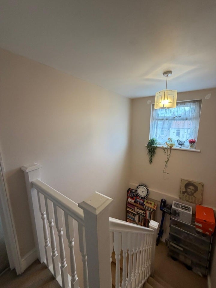 Flat Seymour Gardens in Greater London