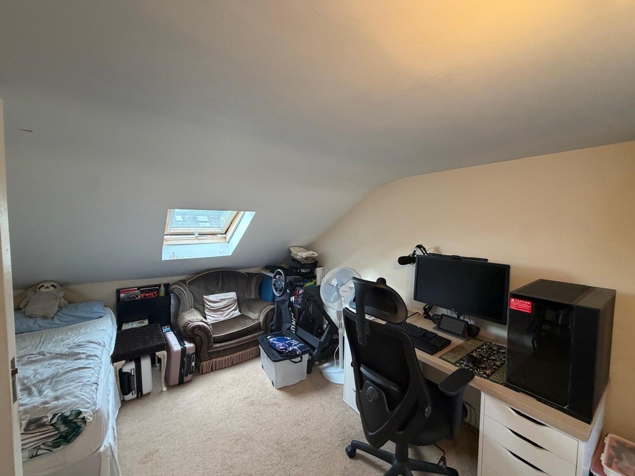 Flat Seymour Gardens in Greater London