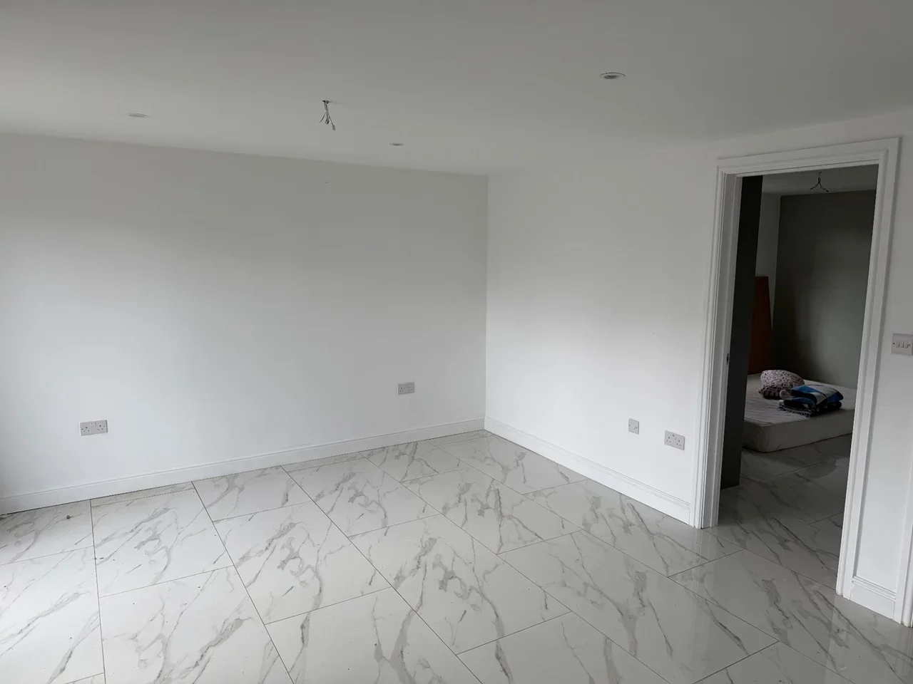 Room Crosthwaite Way in Slough