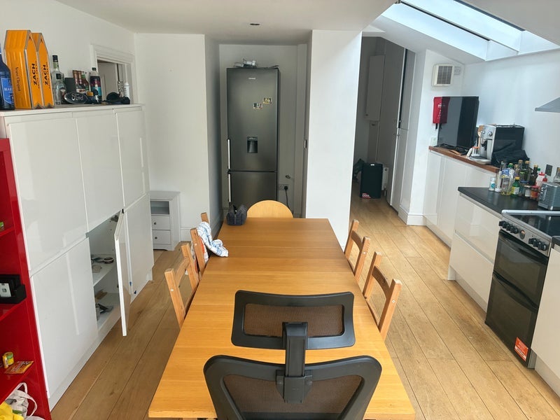 Room Brook Drive in Greater London