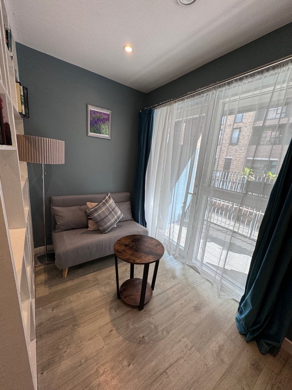 Room Hatcham Street in Greater London