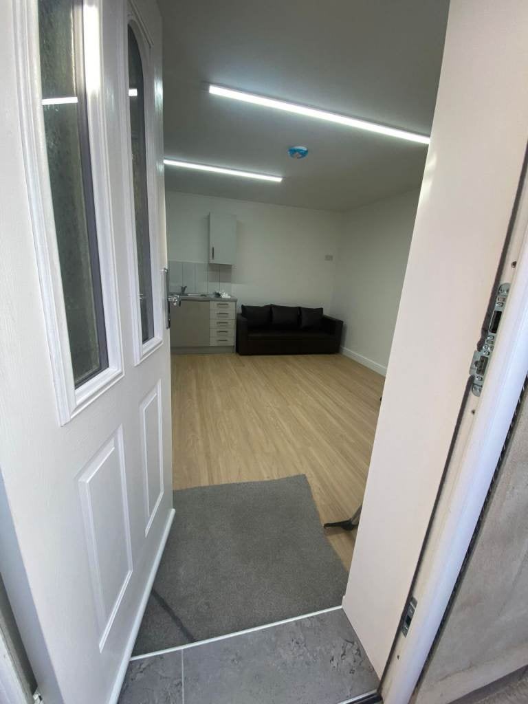 Flat Highbury Gardens in Greater London
