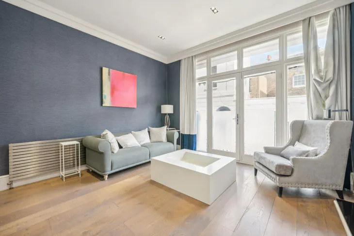 Flat Draycott Place in Greater London