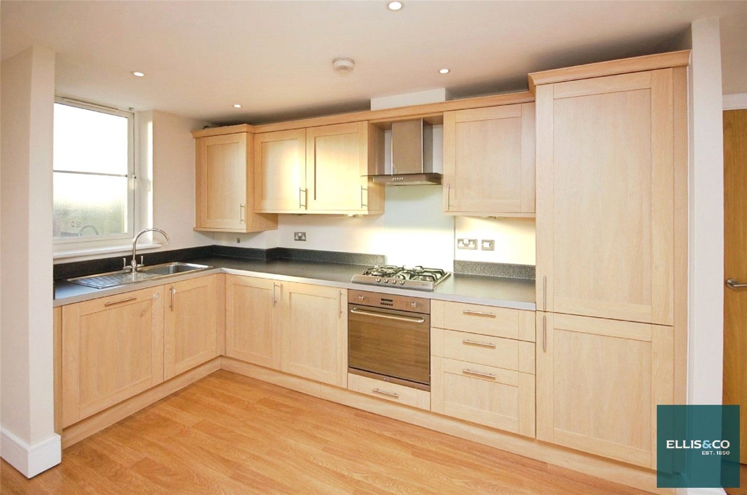 Flat The Grove in Greater London