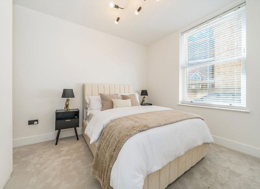 Flat Fulham Road in Greater London