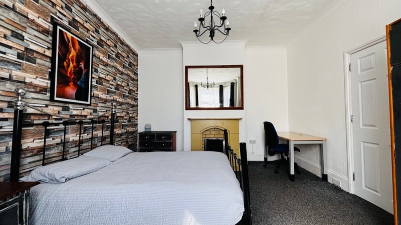 Room Stewart Road in Bournemouth